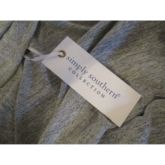 Simply Southern Top NWT Grey Fur Mama Pullover Long Sleeve Open Back Size L - Picture 8 of 11